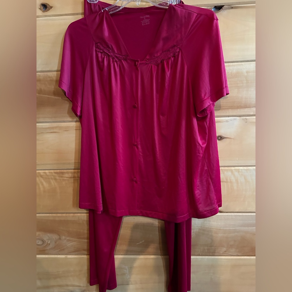 Women's Vanity Fair Pajamas size XL Sleepwear Set